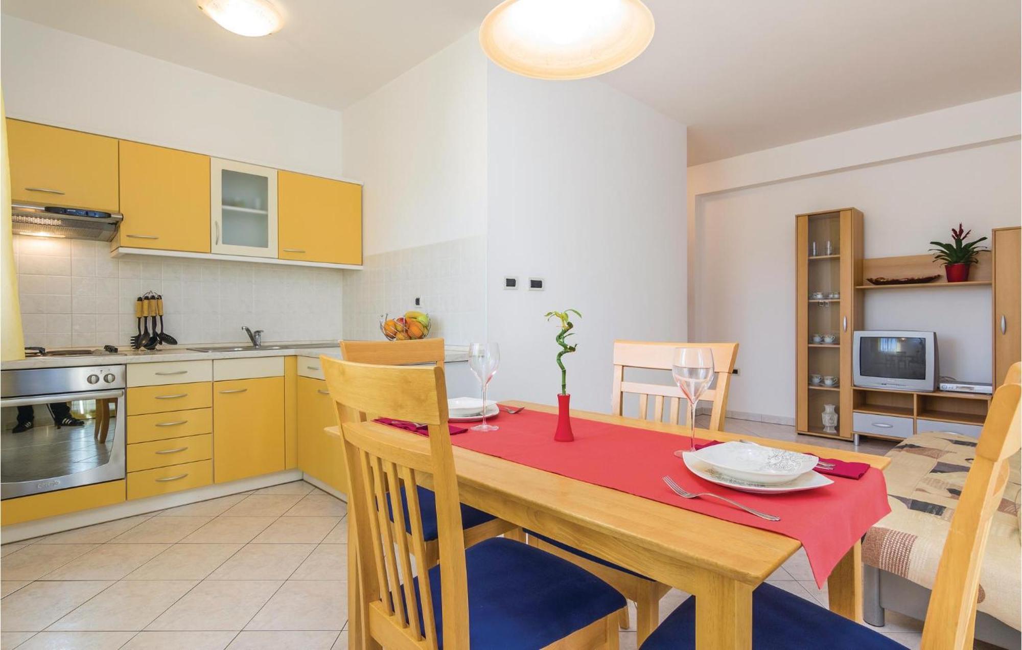 Cozy Apartment In Porec With Wifi Exteriér fotografie
