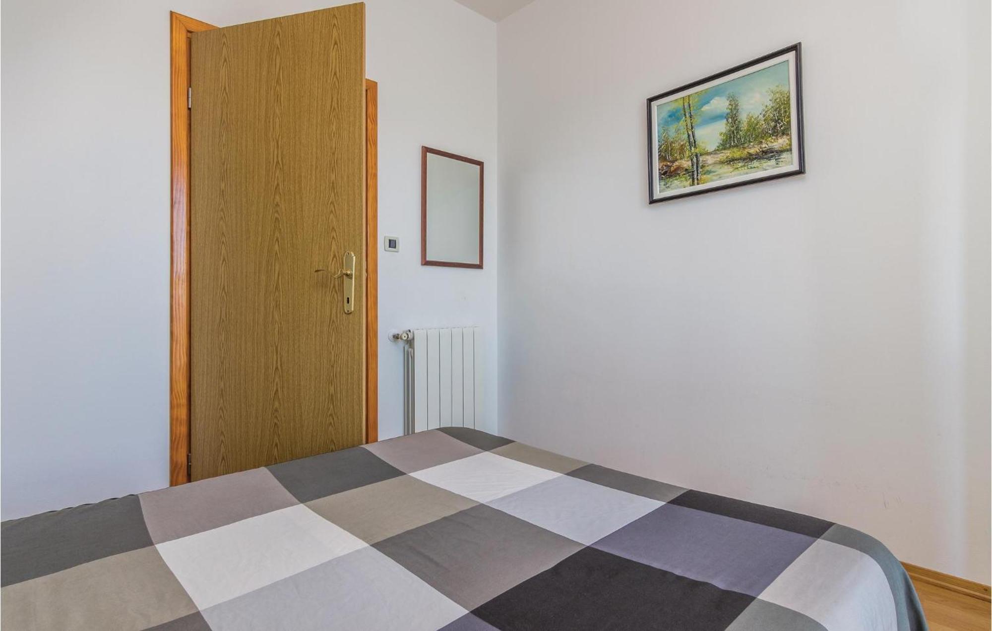 Cozy Apartment In Porec With Wifi Exteriér fotografie