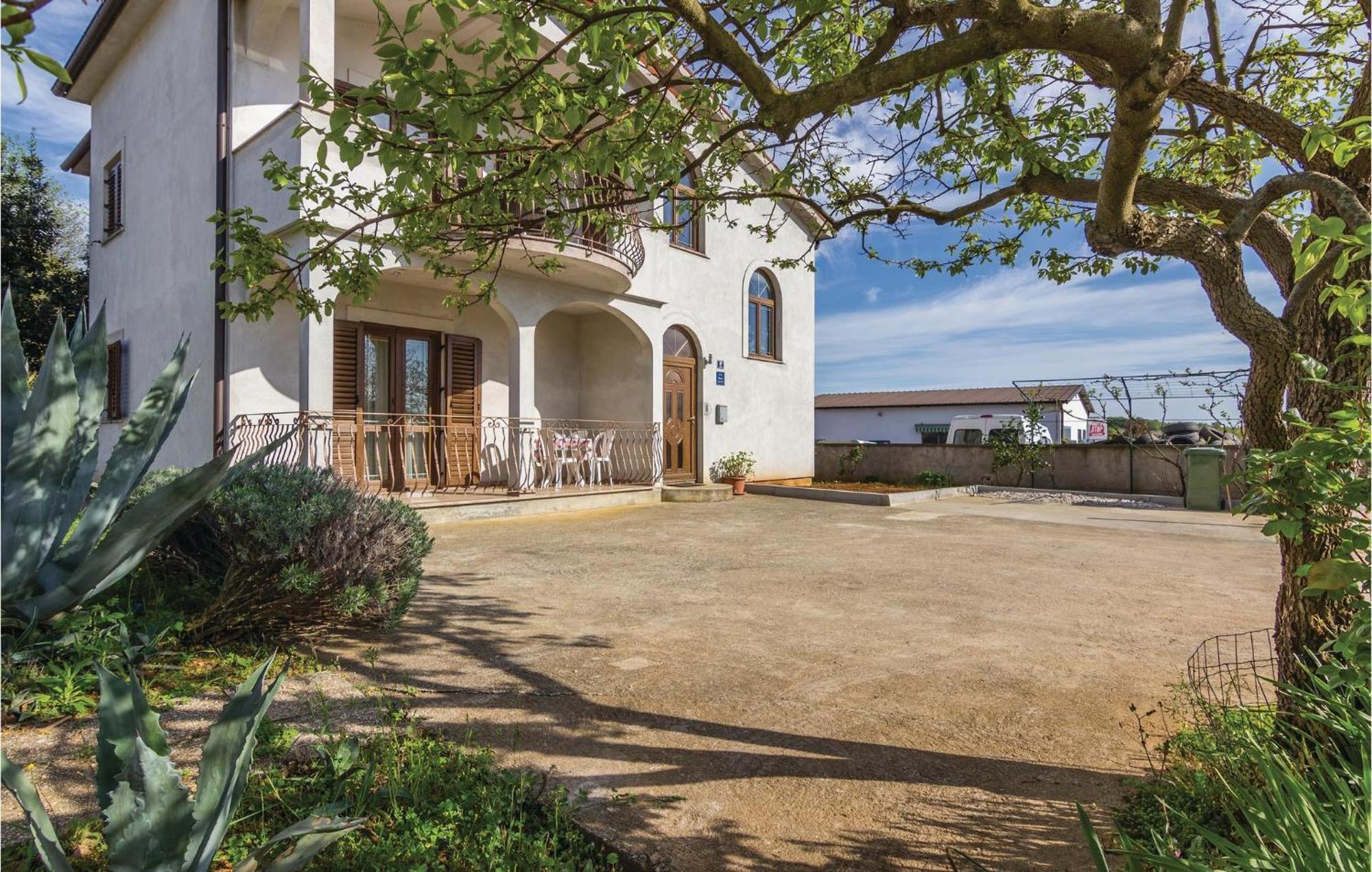 Cozy Apartment In Porec With Wifi Exteriér fotografie
